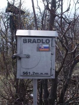 Kňaží stôl, Bradlo Kňaží stôl, Bradlo