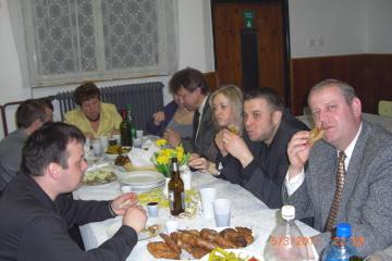 Podlužanská zabíjačka a fašiangová zábava 5.3.2011 Podlužanská zabíjačka a fašiangová zábava 5.3.2011