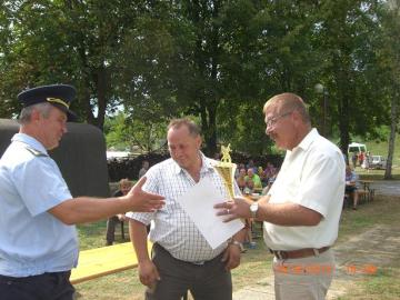 Hasičská súťaž - Dubnička 25.08.2012 Hasičská súťaž - Dubnička 25.08.2012