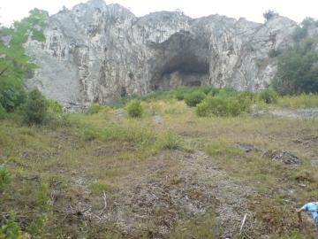 Manín,Manínska a Kostolecká Manín,Manínska a Kostolecká