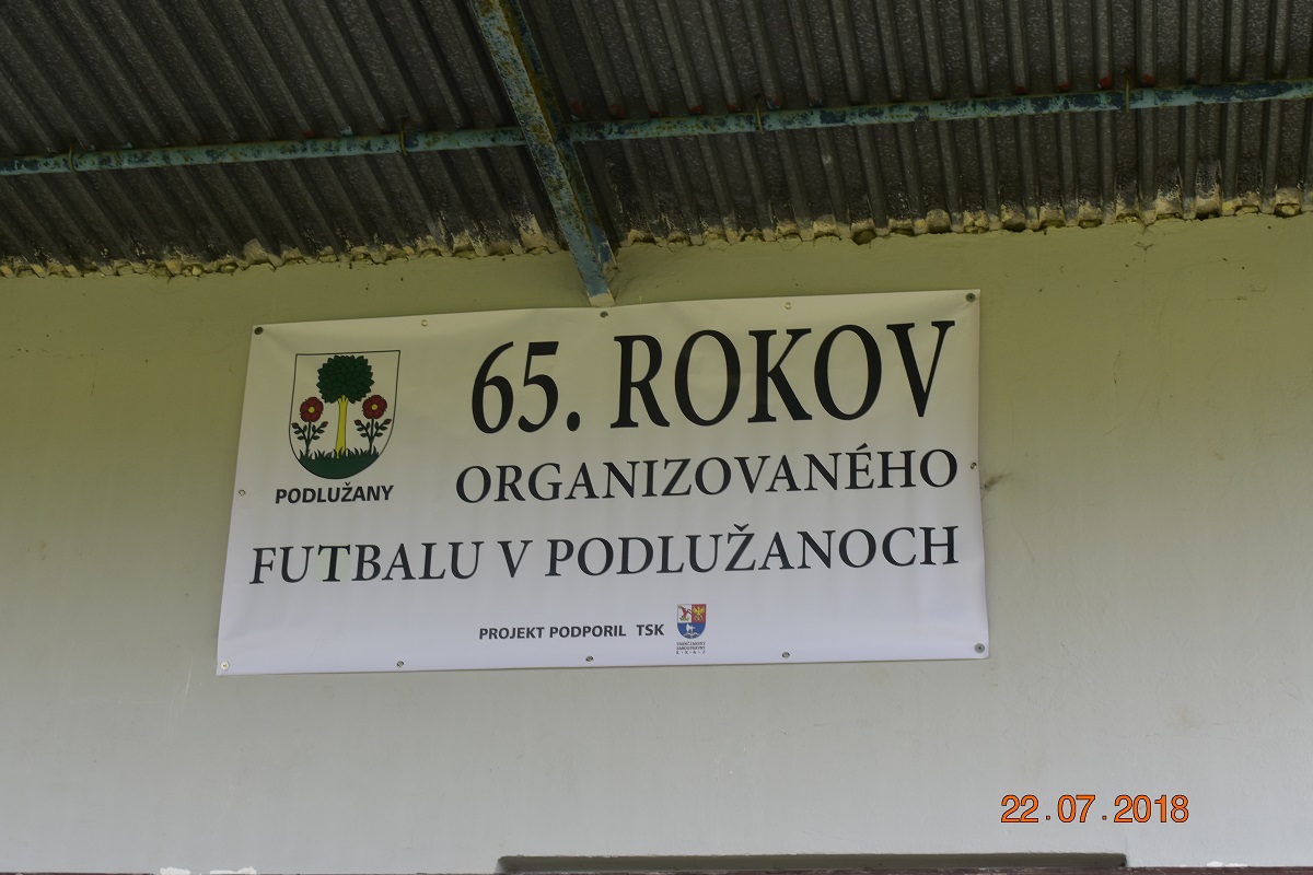 Fotogaléria 65.výročie založenie organizovaného futbalu v obci Podlužany (18) 65.výročie založenie organizovaného futbalu v obci Podlužany