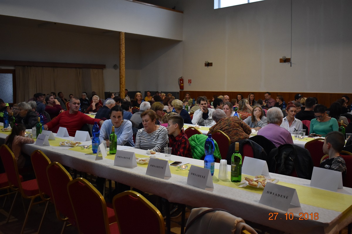 Fotogaléria Október mesiac úcty k starším 27.10.2018 (11) Október mesiac úcty k starším 27.10.2018